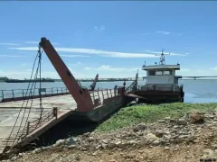 售： 3艘长江汽车摆渡船